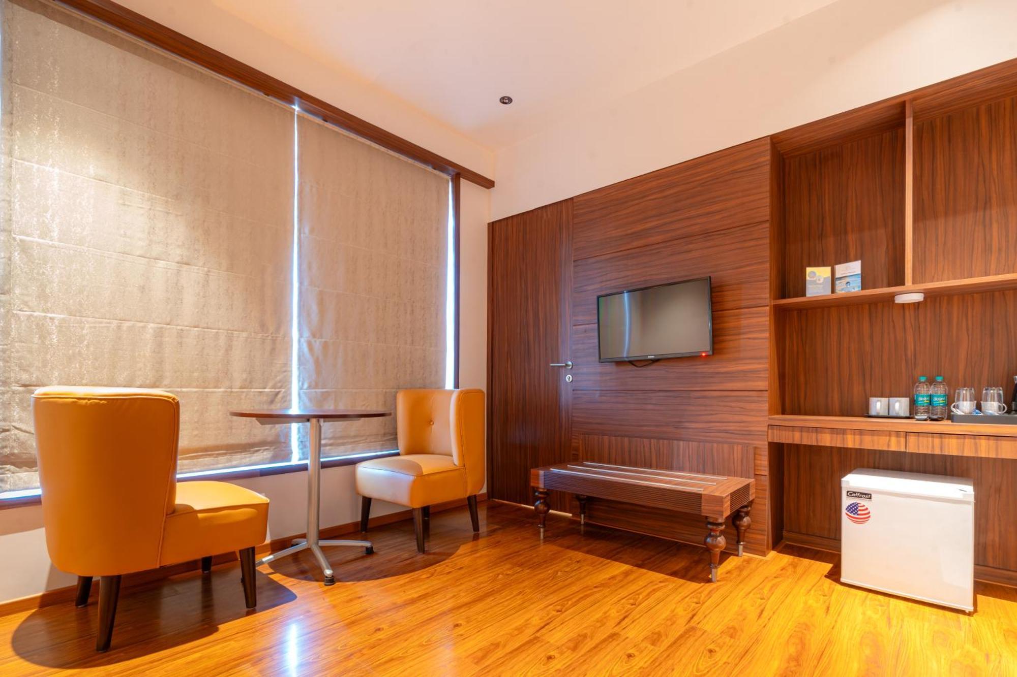 Treebo Premium Heritage Grand -Majiwada Thane Exterior foto